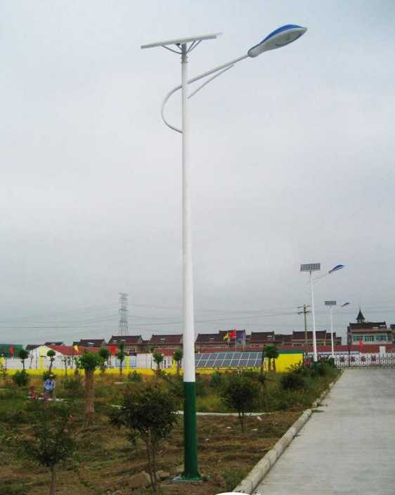建始县6米特价太阳能路灯05